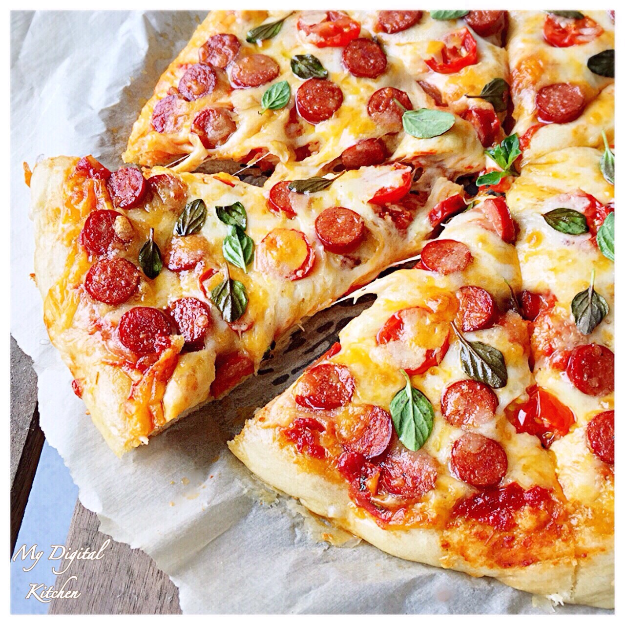 пицца с сыром колбасой рецепты приготовления в домашних условиях фото 12
